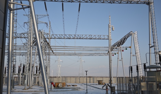 新疆巴州陽霞220kV輸變電工程順利送電投運(yùn)